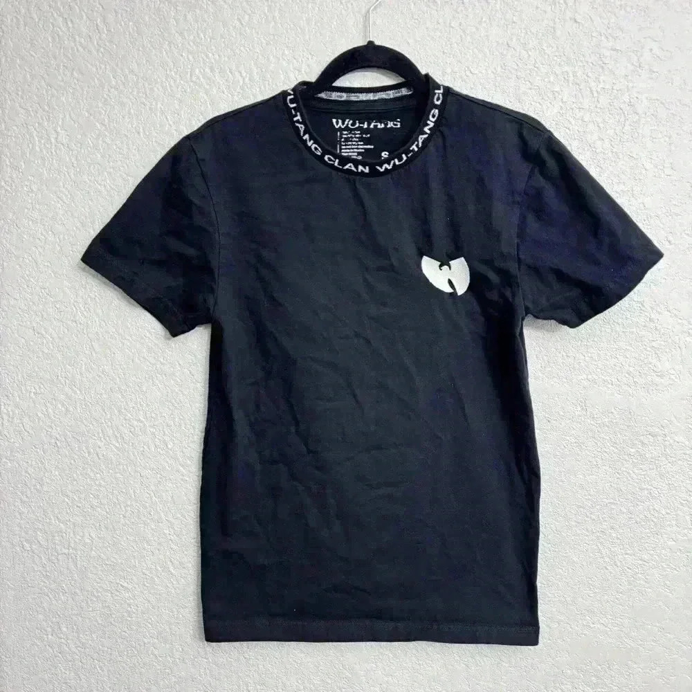 Wu-Tang Clan Shirt W Logo Embroidered SS Spellout Collar Cotton Men’s Size Small
